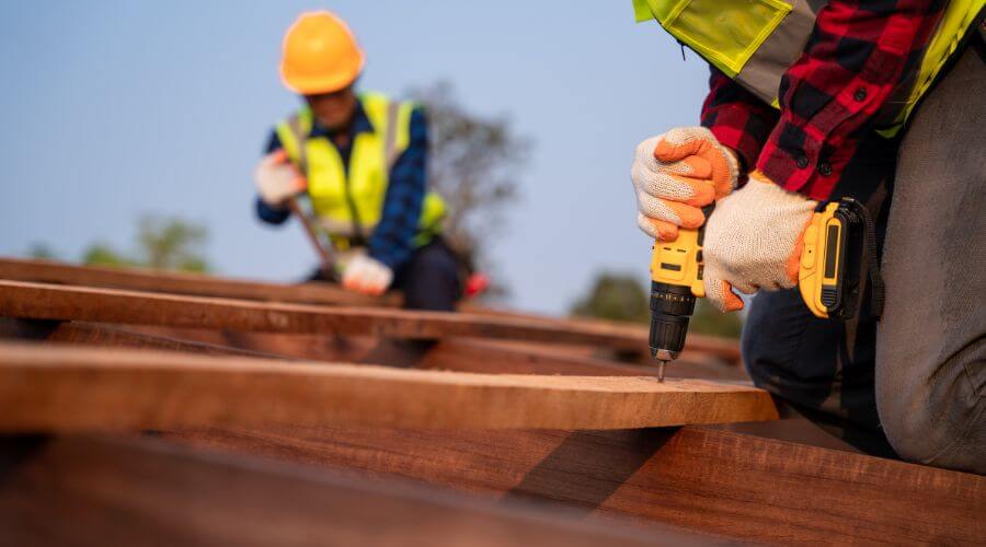 Professional gutter cleaning in Leon, WV